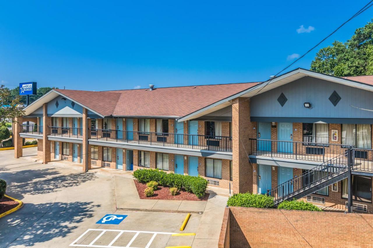 Americas Best Value Inn Стокбридж Экстерьер фото