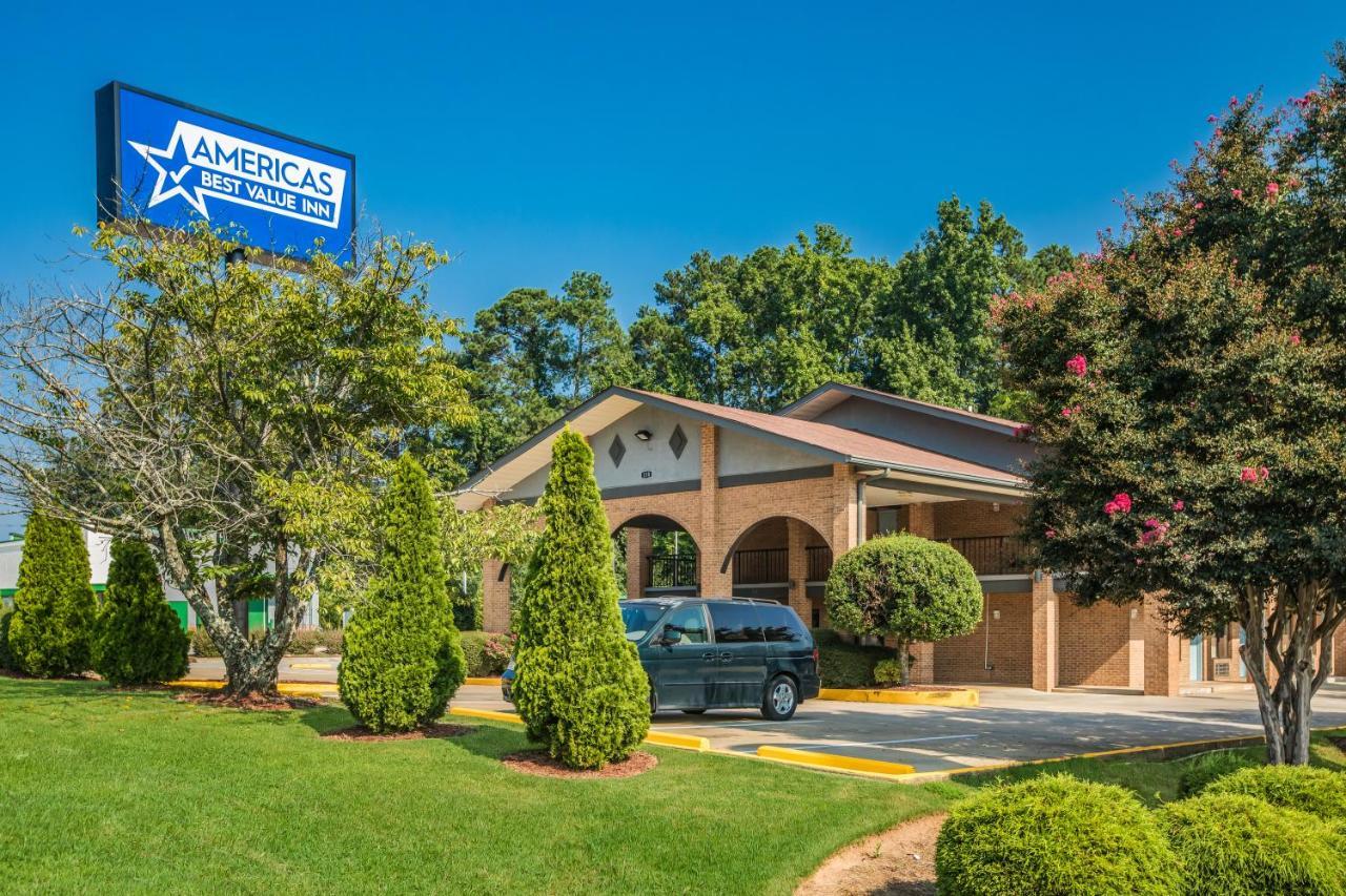 Americas Best Value Inn Стокбридж Экстерьер фото
