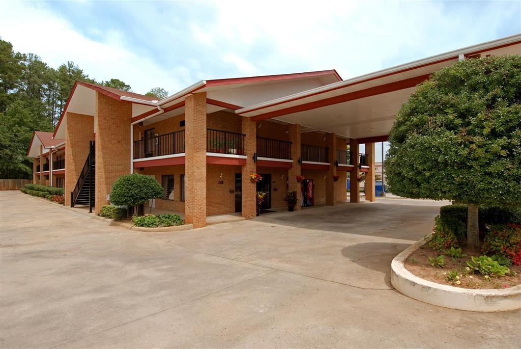 Americas Best Value Inn Стокбридж Экстерьер фото